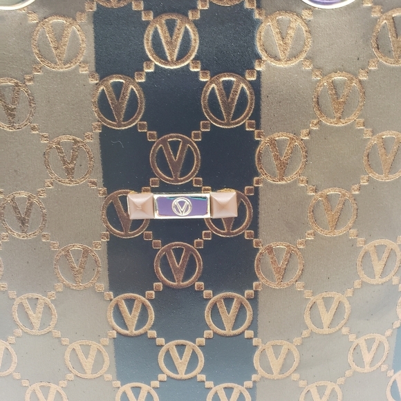 1387- VALENTINO By Mario Valentino Karl Monogram Stripes NWT - Picture 10 of 14